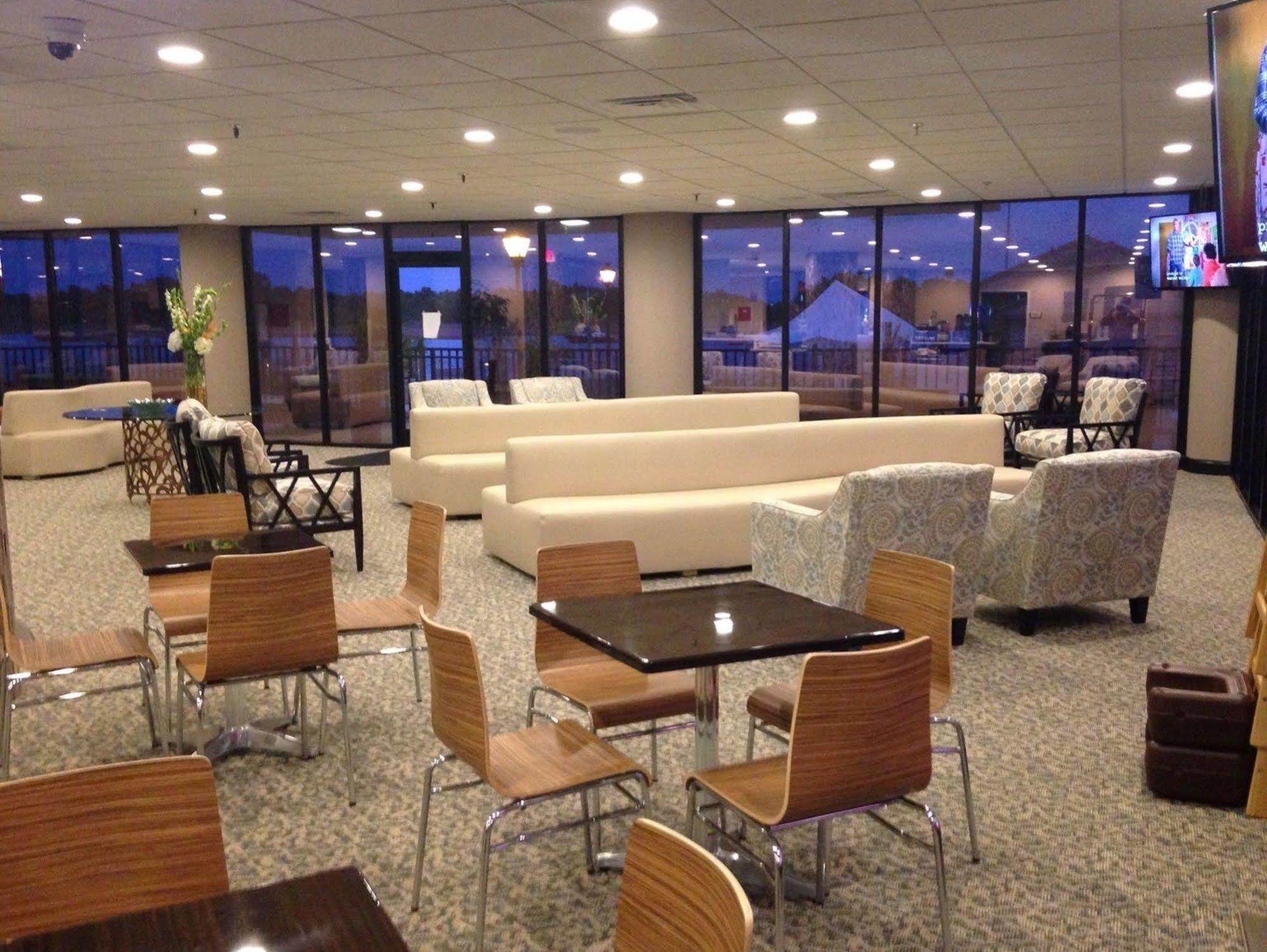 Bask Hotel At Big Rock Landing Morehead City Eksteriør bilde